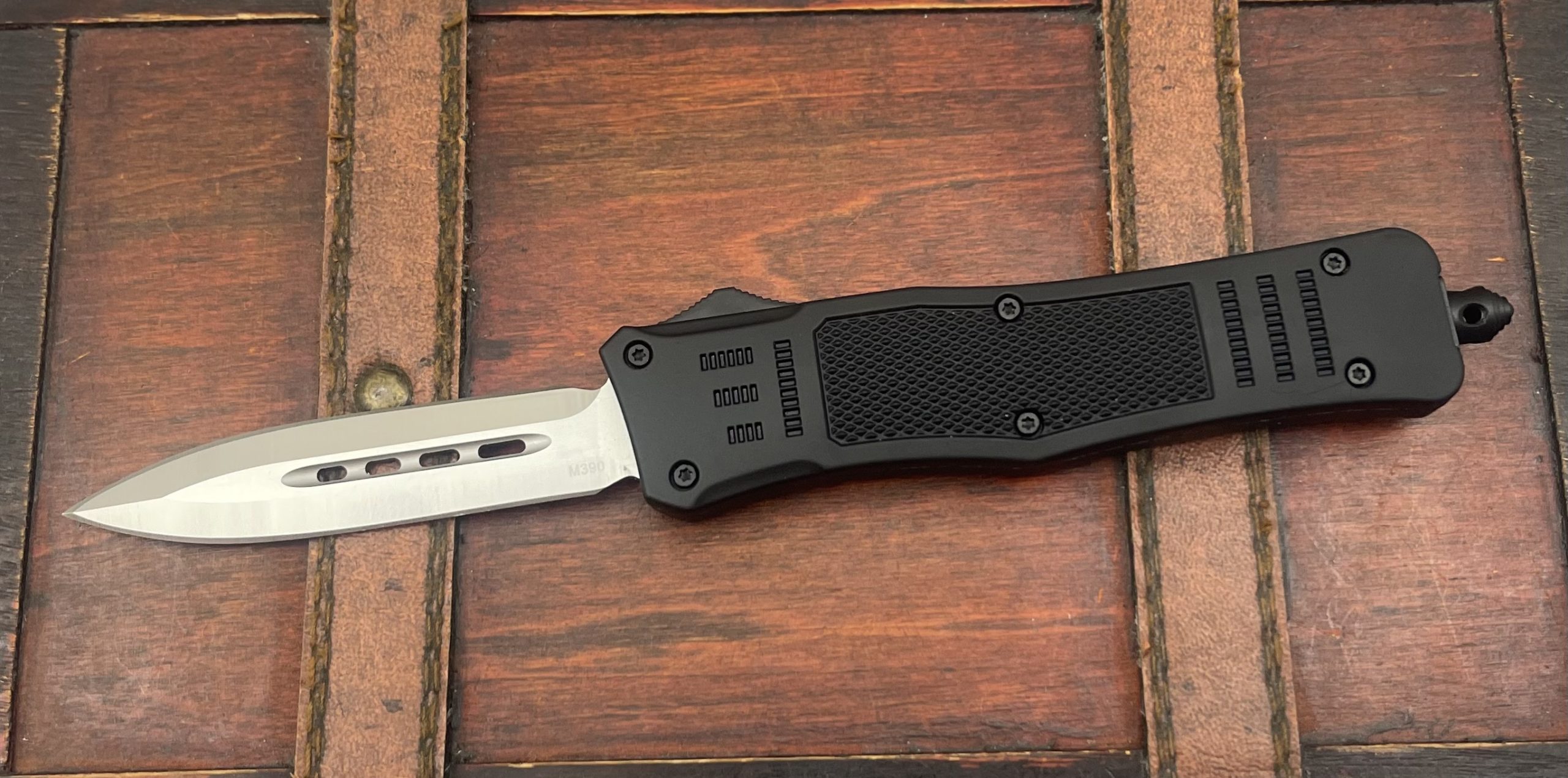 Medium M390 OTF Dagger - Image 1